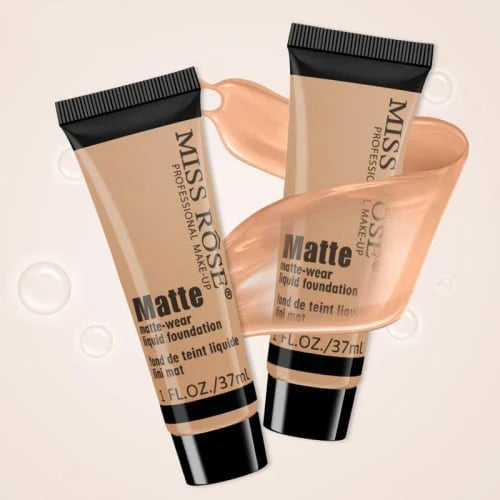 đESSENCE NATURAL CONCEALER