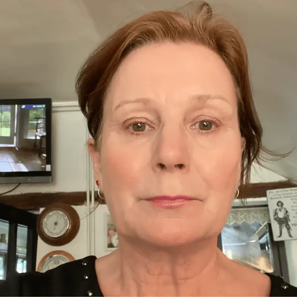 🔥🔥 Foundation 4 in 1 - Medium Spectrum